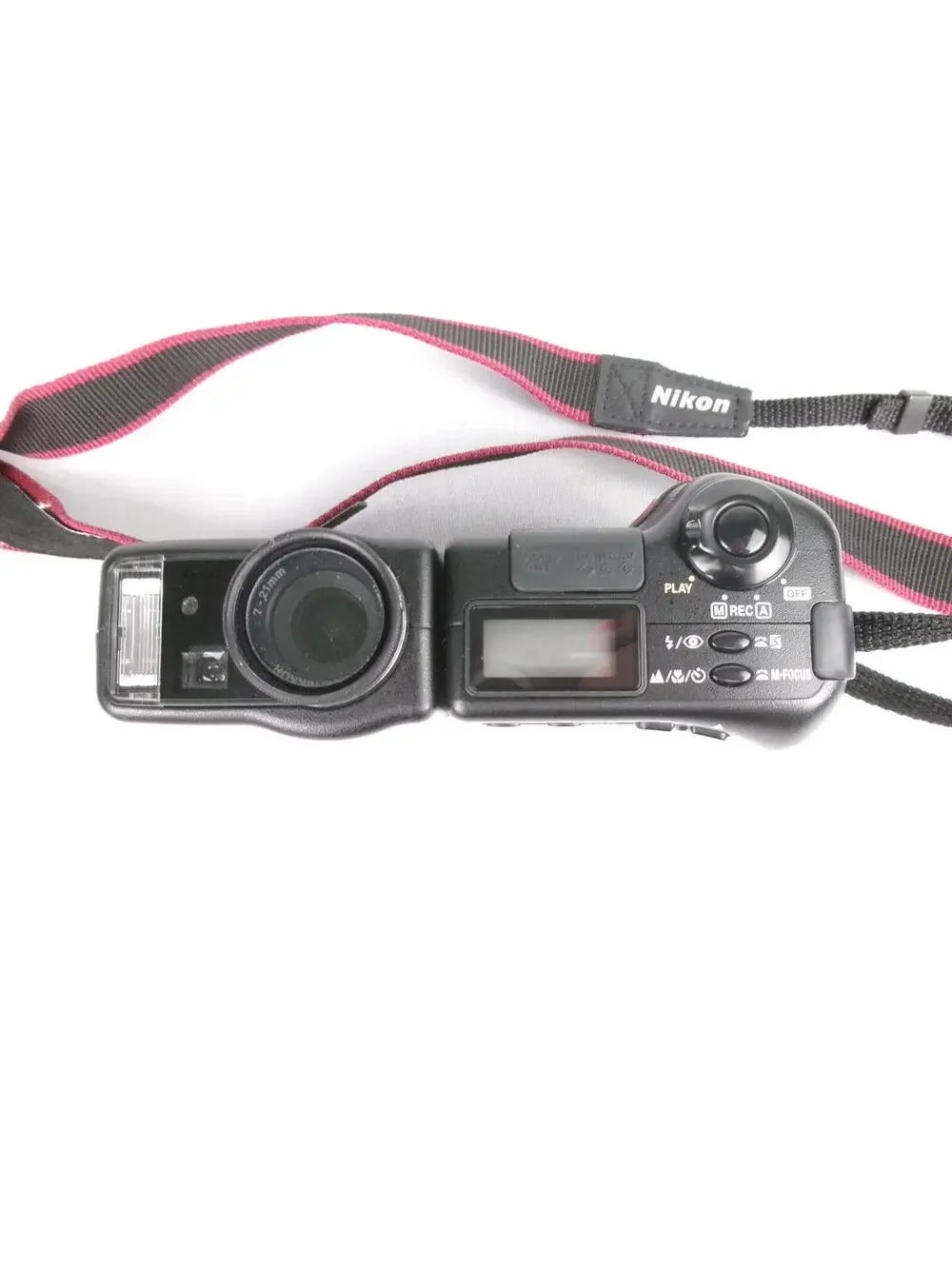 Nikon Coolpix 950 Vintage Digital Camera Tested Working w Case CF Card